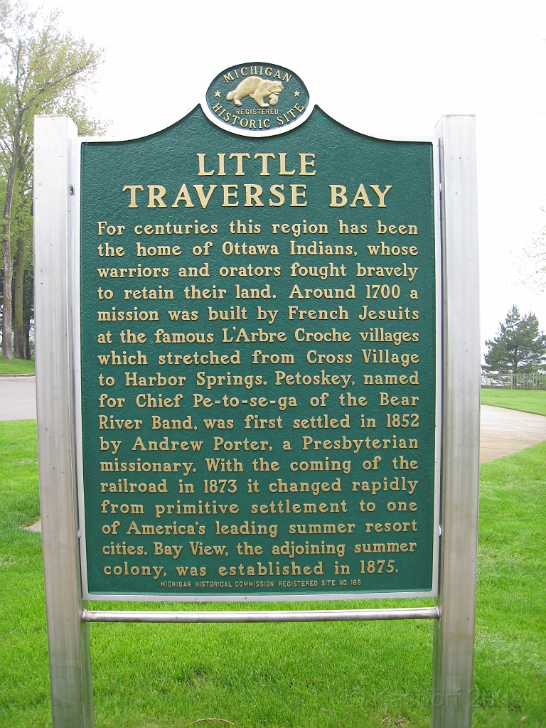 Mackinaw Island Area May 2008 1447.jpg - May 24 2008 a trip to Mackinac City for a 5 M race and a visit to Mackinac Island. A day to the UP, Paradise, Whitefish Point and Tahquamen Falls. This was followed by trips to Petoskey and Charlevoix.